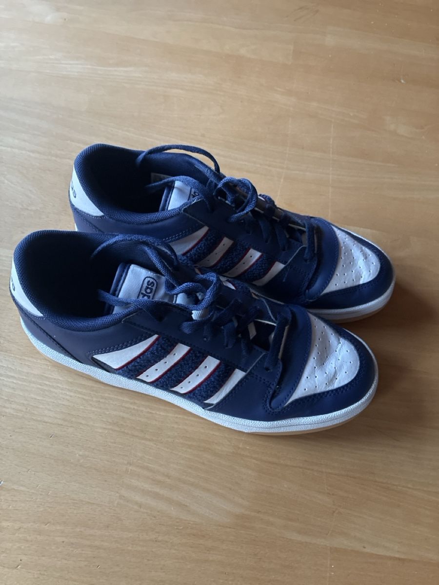 Adidas Scarpe da uomo: Adidas  dunkelblau Grösse 42 gebraucht – Usato da Marthalen venduto da ironman02 2
