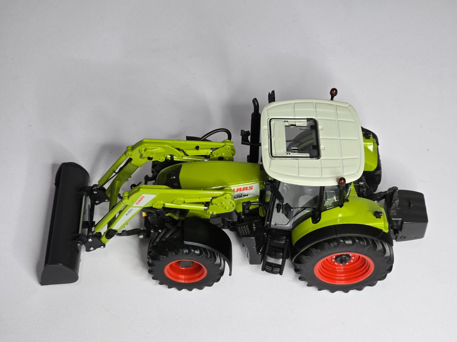 Wiking Kit di modellismo & Modellini statici: Wiking, 077325, Claas Arion 650, Vitrine – Nuovo (secondo la descrizione) da Kloten venduto da Nicola2 8