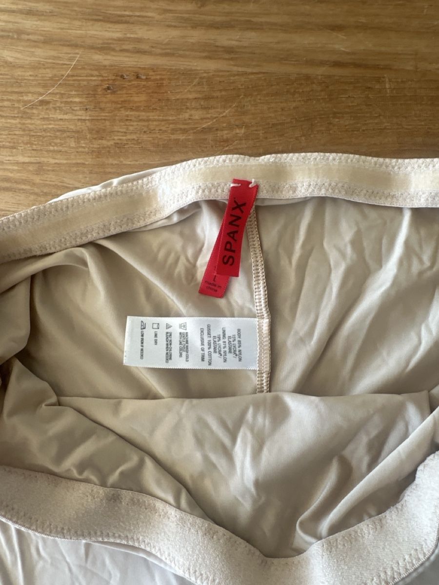 Spanx Altra biancheria intima: Spanx Bustier mit Shorts – Usato da Zürich venduto da sommer121 1
