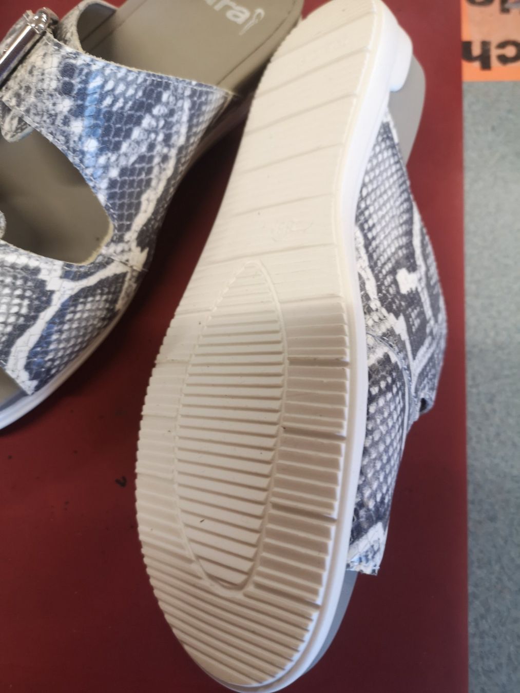 Ara Damenschuhe: Ara – Neu und originalverpackt aus Möhlin von Highwaytom 2