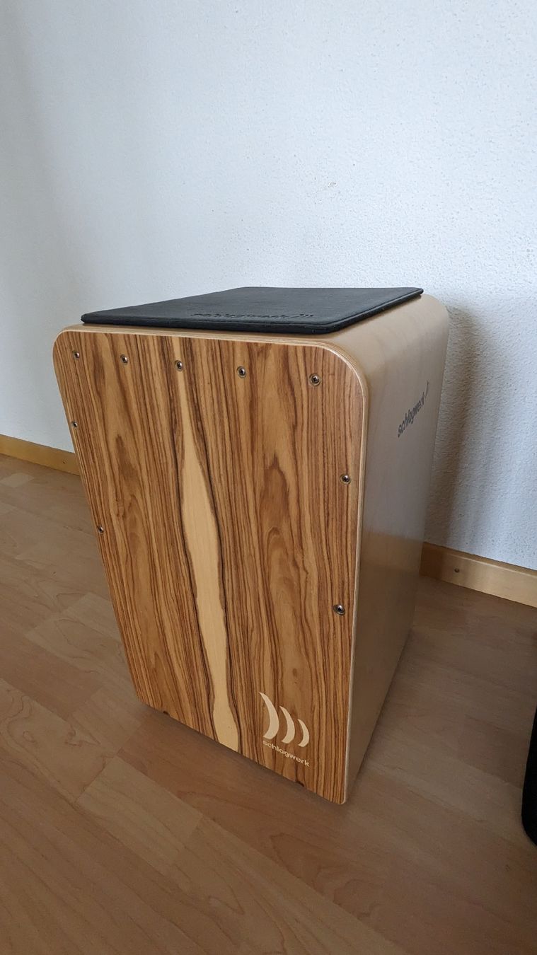 Strumenti musicali: Cajon mit Tasche "Schlagwerk" – Usato da Romanshorn venduto da chaanem 7