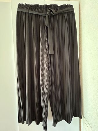 Taifun Sommer Culotte, neuwertig, Gr. M, mit Gürtel