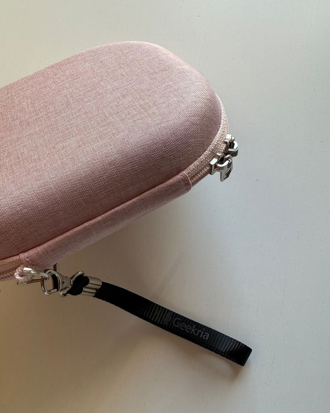 Cuffie: Kopfhörer-Etui Pink – Usato da Frauenfeld venduto da Lunarlilac 4