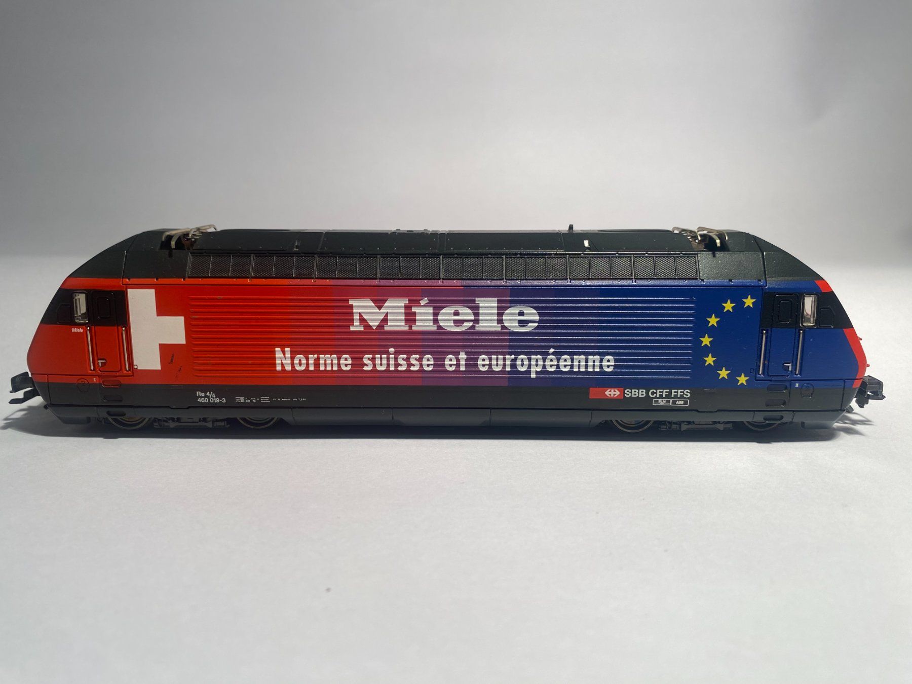 Märklin Modellini di ferrovie: Märklin E-Lok SBB RE460 MIELE, AC Delta – Usato da Buchrain venduto da Modellbahn11 2