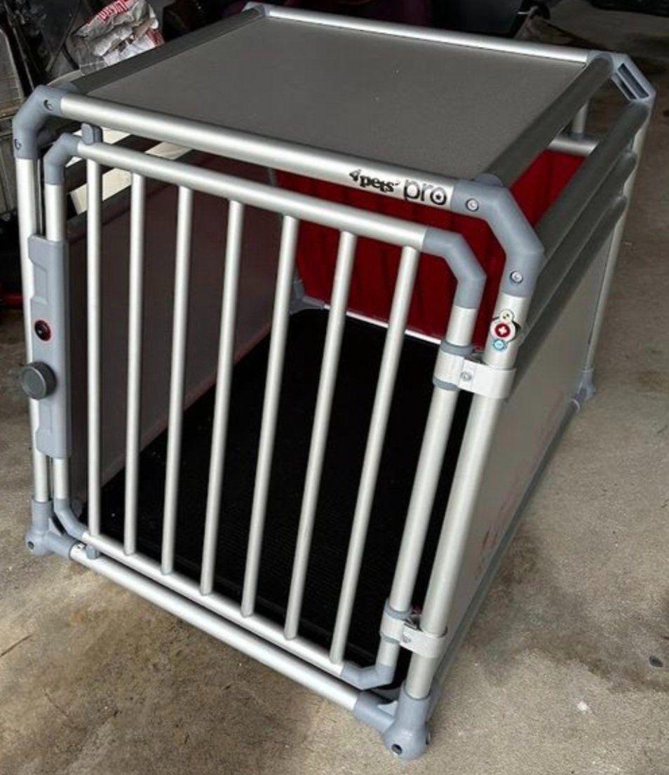 4pets Gabbie, trasporto & Sicurezza: Cage 4pets PRO 3 M Dog Box / Hundebox – Usato da Murten venduto da pau_r28w