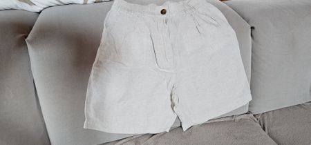 H&M 52 % Leinen Shorts Beige Gr. 42, ideal für den Sommer!
