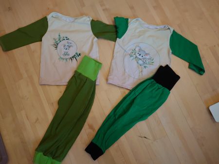 2x Pumphose mit Langarmshirt Gr. 92