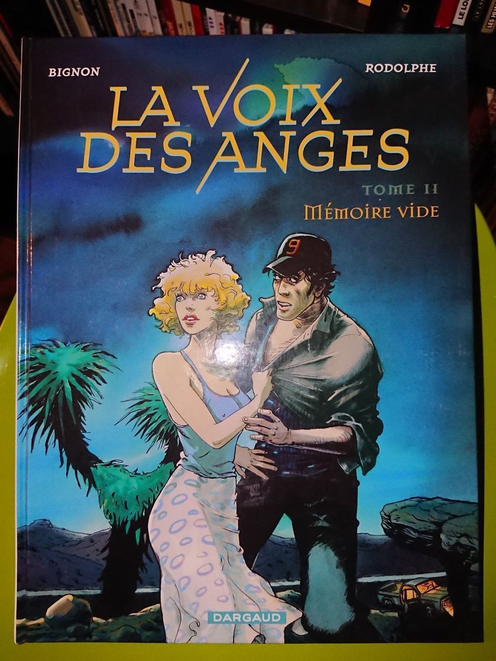 Fumetti: La voix des anges 2 — Mémoire vide EO – Usato da Farvagny-le-Grand venduto da LaCaverne