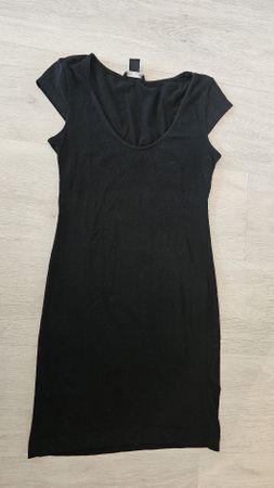 Schwarzes H&M Kleid Gr. 34 Basic Minikleid