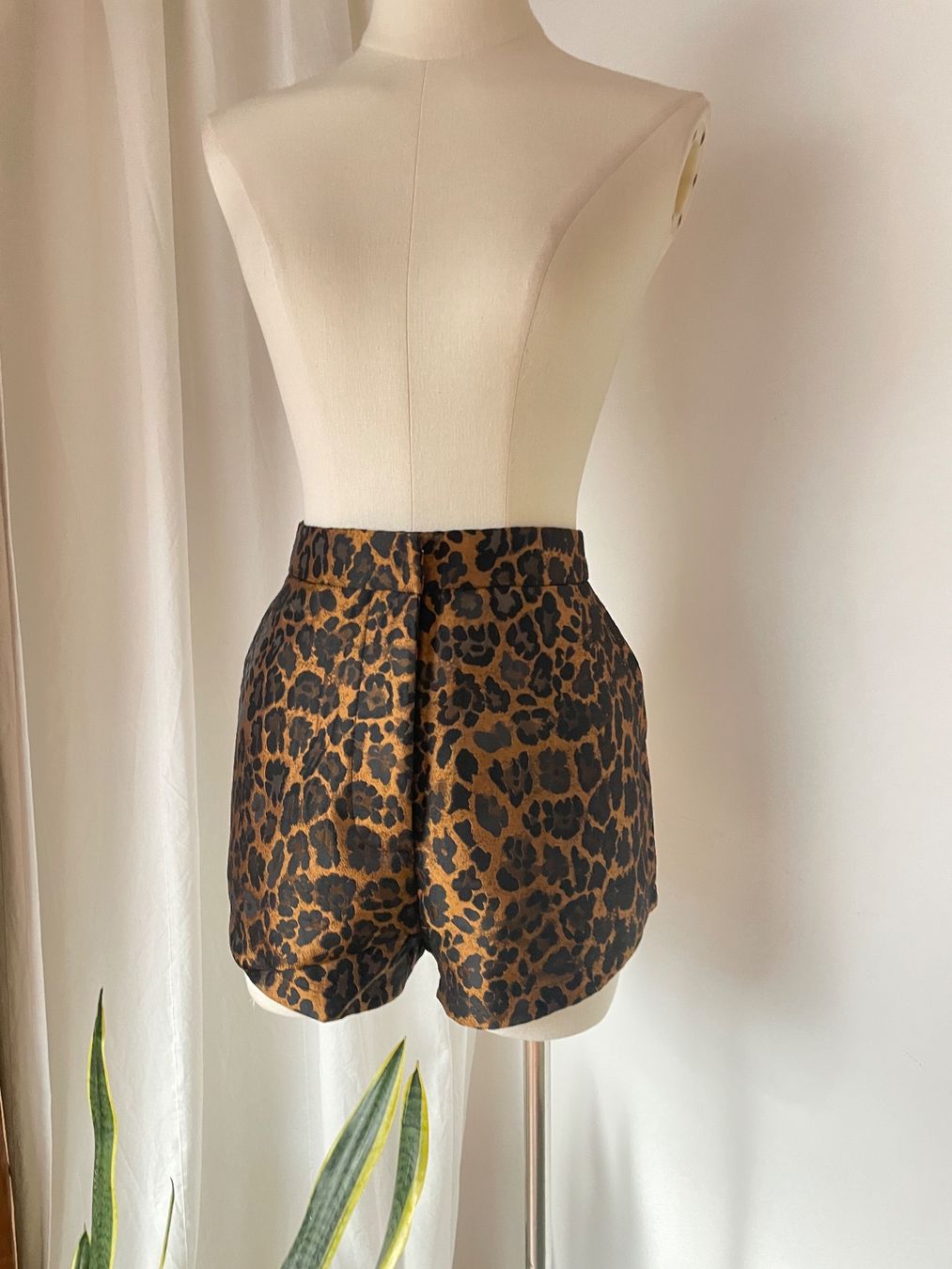 Pantaloni: Leopard Elegant Shorts Size M – Nuovo (secondo la descrizione) da Baden venduto da kar_rm7y