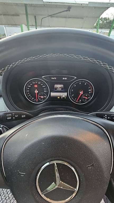 Autos: Vous – D'occasion à Avully par Tatiana-