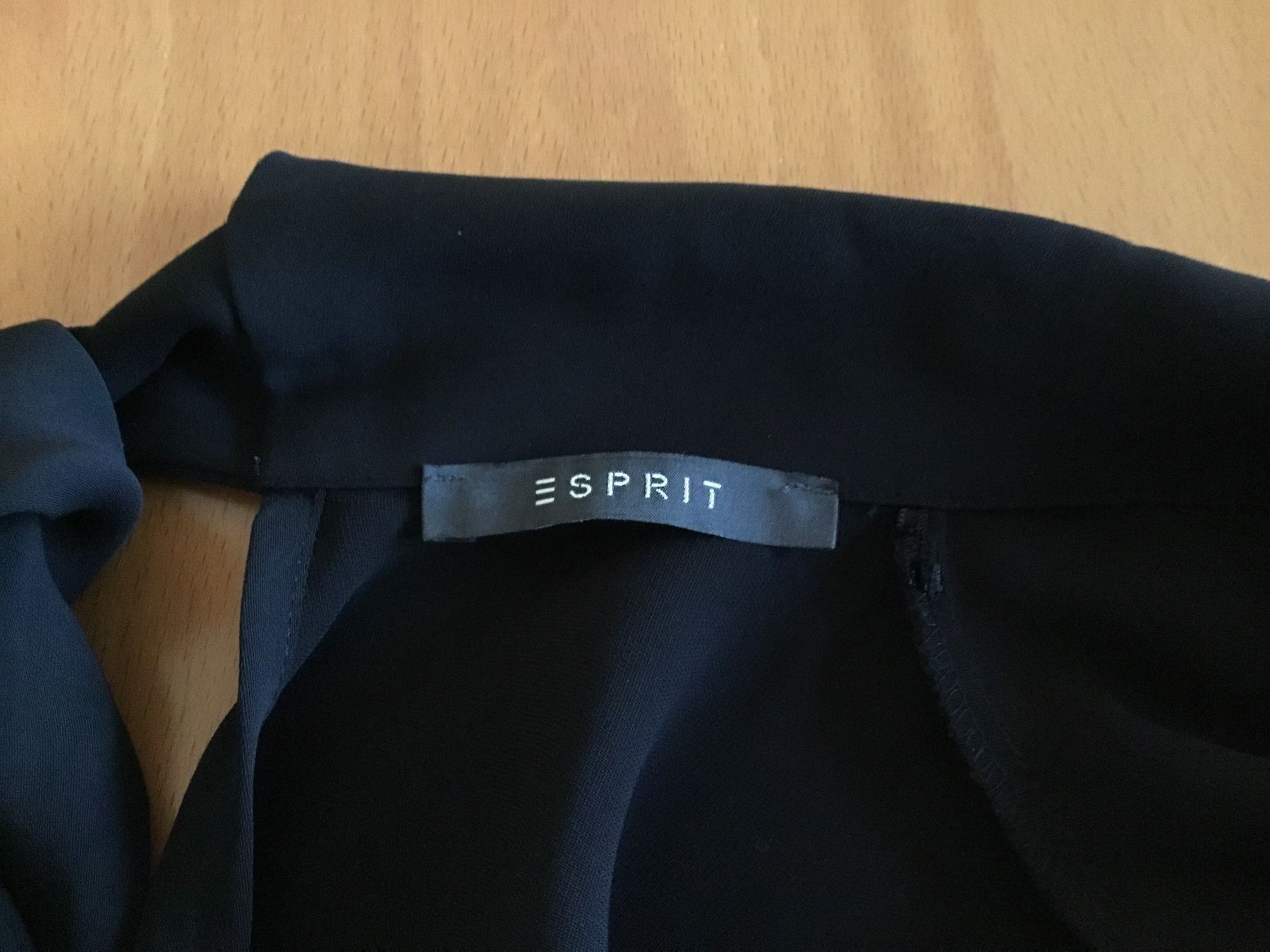 Esprit Camicette: Esprit Collection, raffinierte Bluse – Usato da Niederweningen venduto da baghirac 3
