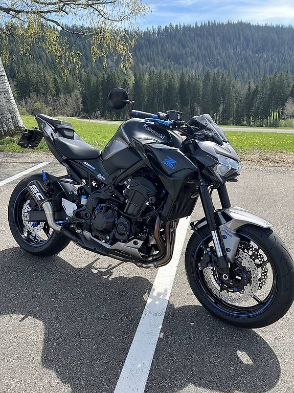 Strada: Kawasaki Z900  – Nuovo e nell'imballaggio originale da Lauerz venduto da Driver9901