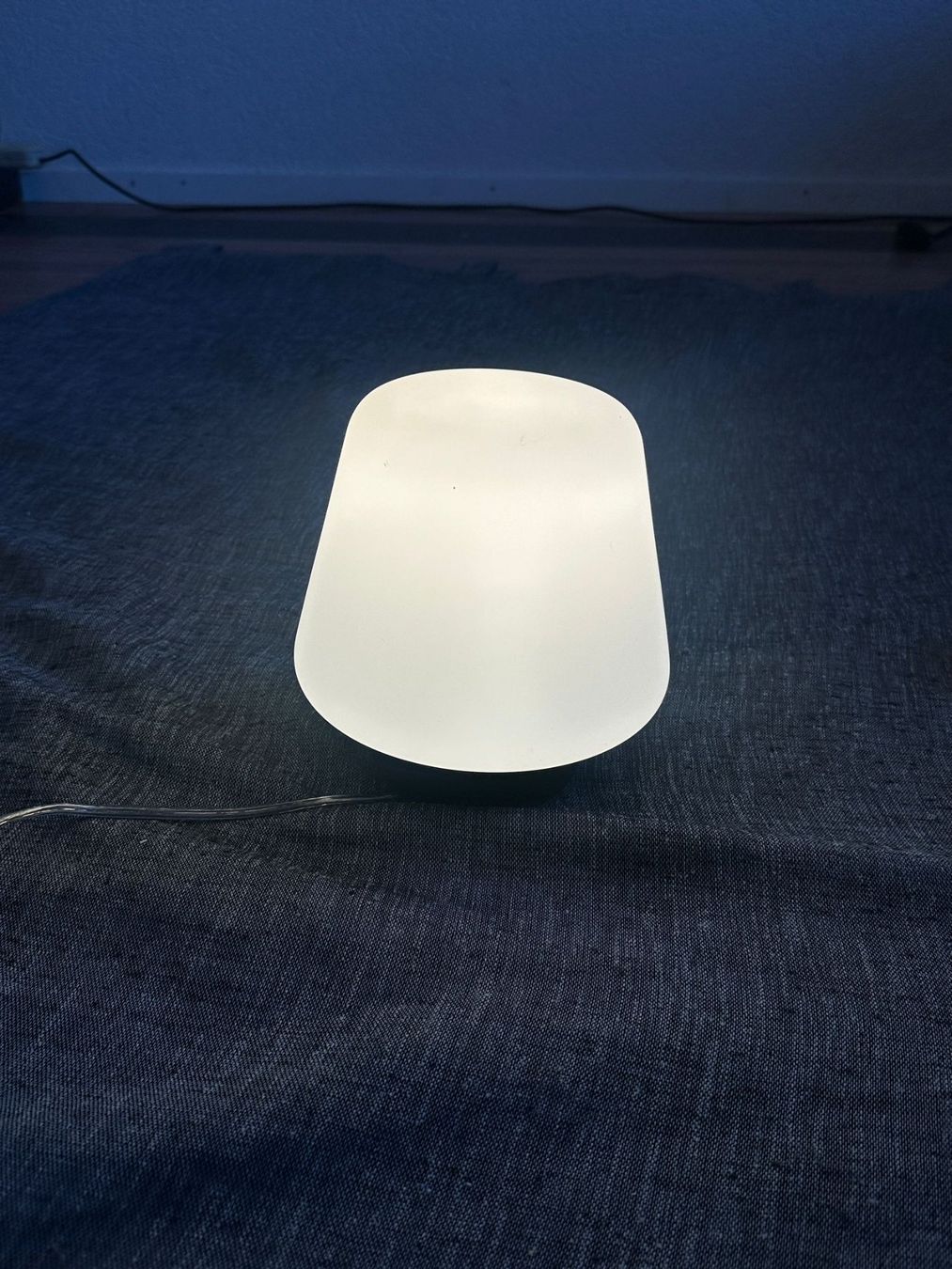Lampen: Philips Hue Wellness Nachttischlampe – Gebraucht aus othmarsingen von LinoBriner 1