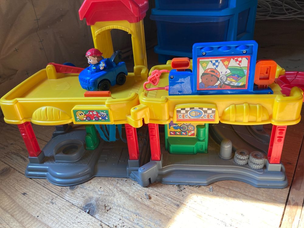 ASCENSEUR DE VOITURE vintage Fisher-Price années 1970 & 80 avec jeu de voiture action familiale