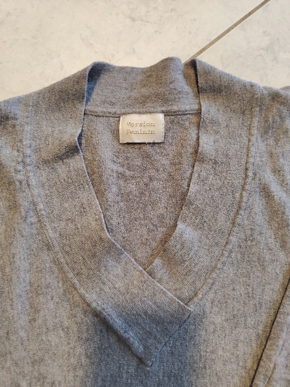 Maglioni & Felpe: Version Feminin Pulli, Grau, One Size, mit Fledermaus Ärmeln – Usato da Mumpf venduto da Roxy_Piercing 1