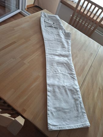 Weisse Jeans von Esprit, Grösse 42, toll Form und Verzierung