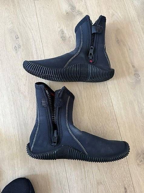 Herrenschuhe: Aqualung Tauchschuhe 6.5 mm Grösse 42 – Gebraucht aus Schötz von Suntec81 1
