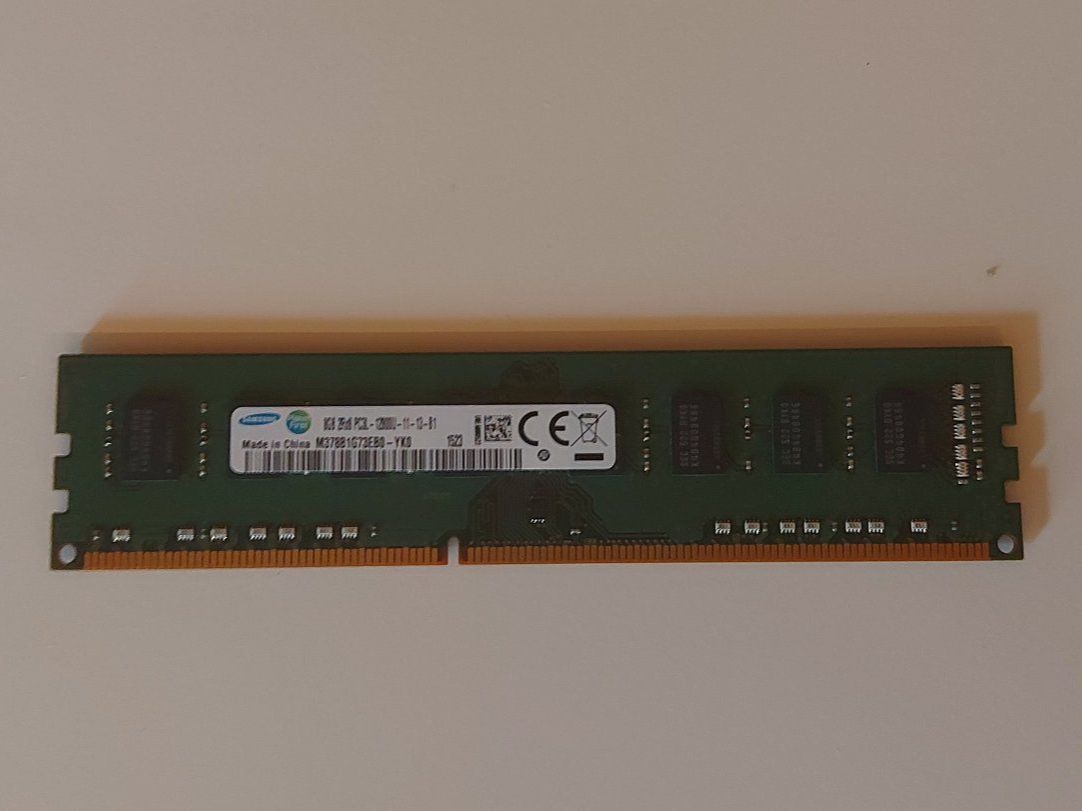 Samsung Memoria / RAM: 1 x Samsung RAM 8GB Riegel – Difettoso da Scuol venduto da obikey