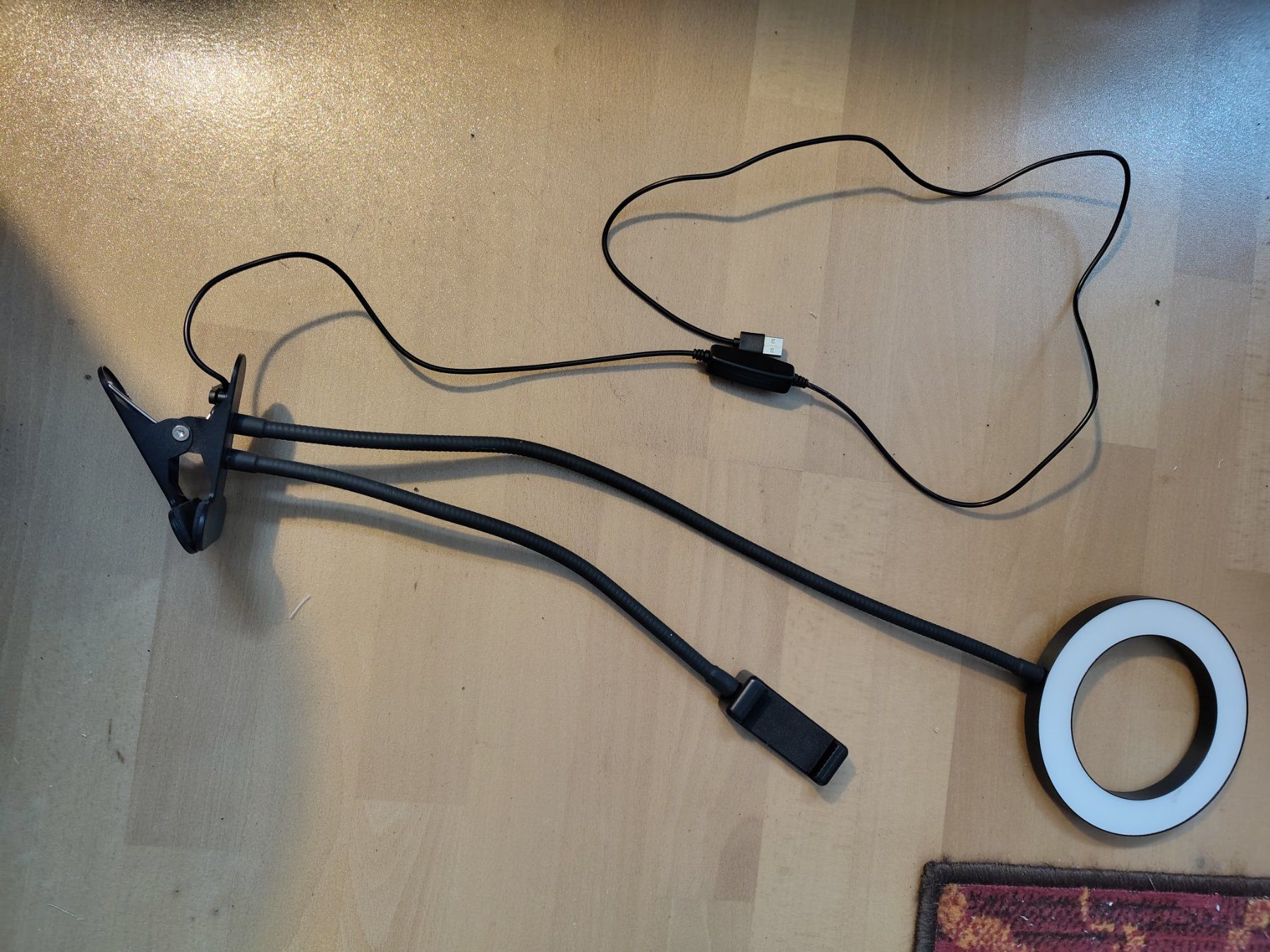 Lampade: Dörr SLR-16 Stativ & Ringleuchte – Usato da Ziefen venduto da TradHer