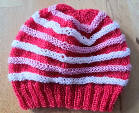 Handgestrickte Baby-Mütze - 50/56  Neu!!!