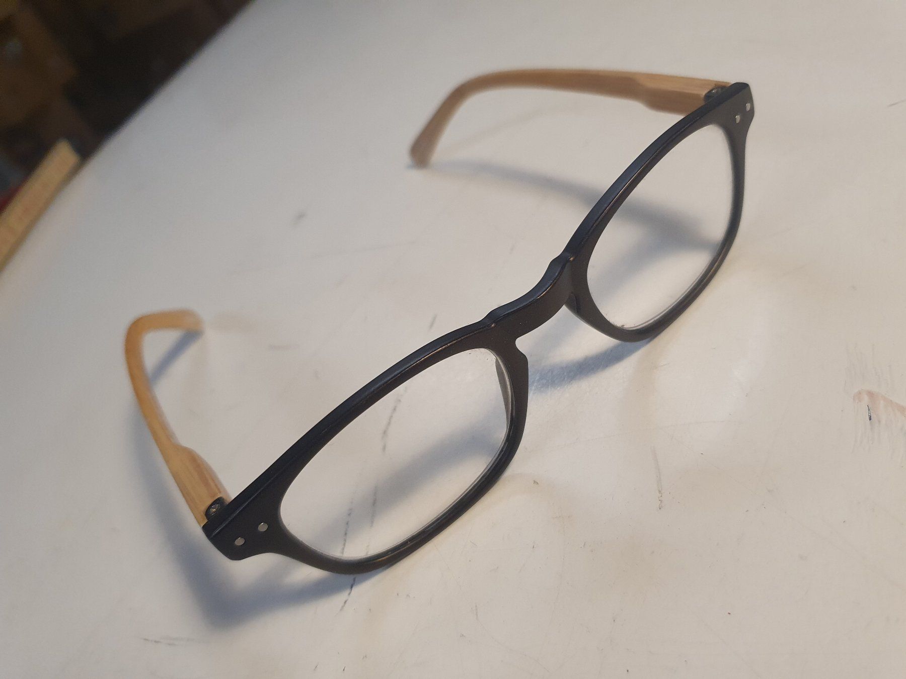 Occhiali & Lenti: Graffiti Holzlesebrille + 1.5 – Usato da Zürich venduto da loosebone