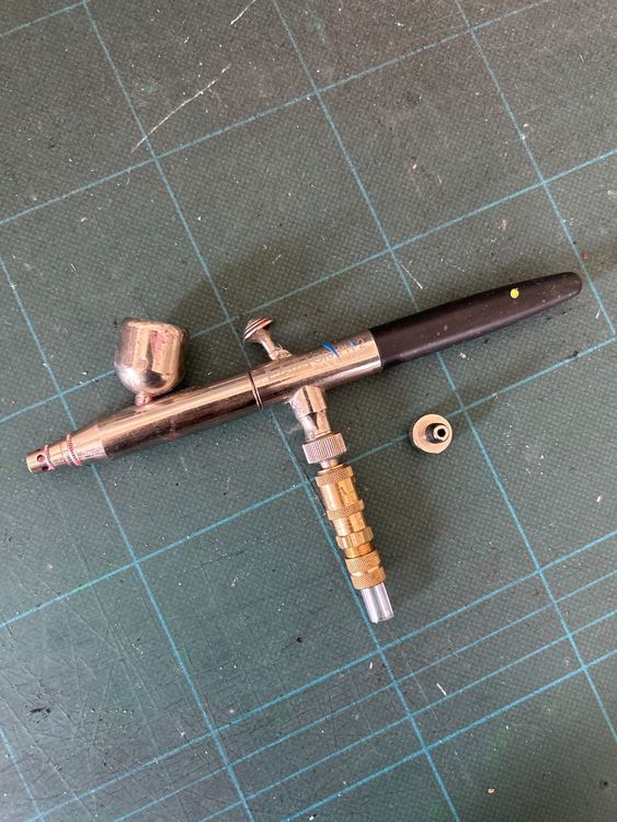Airbrush -Pistole SATA Graph 2 (Gebraucht) in Zürich für CHF 80 – mit ...