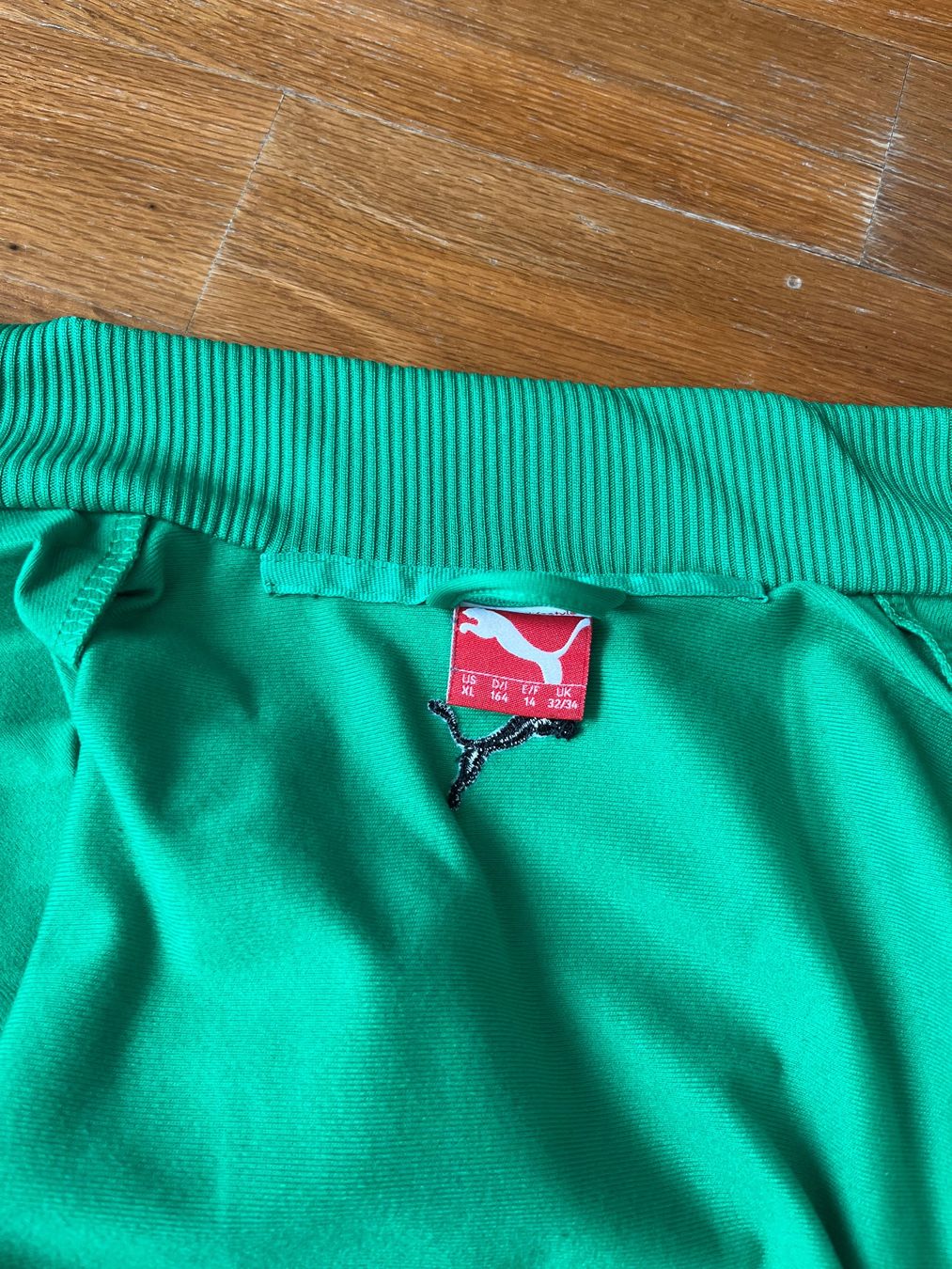 Puma Giacche: PUMA Trainerjacke grün – Usato da Ittigen venduto da str_9dw5 4