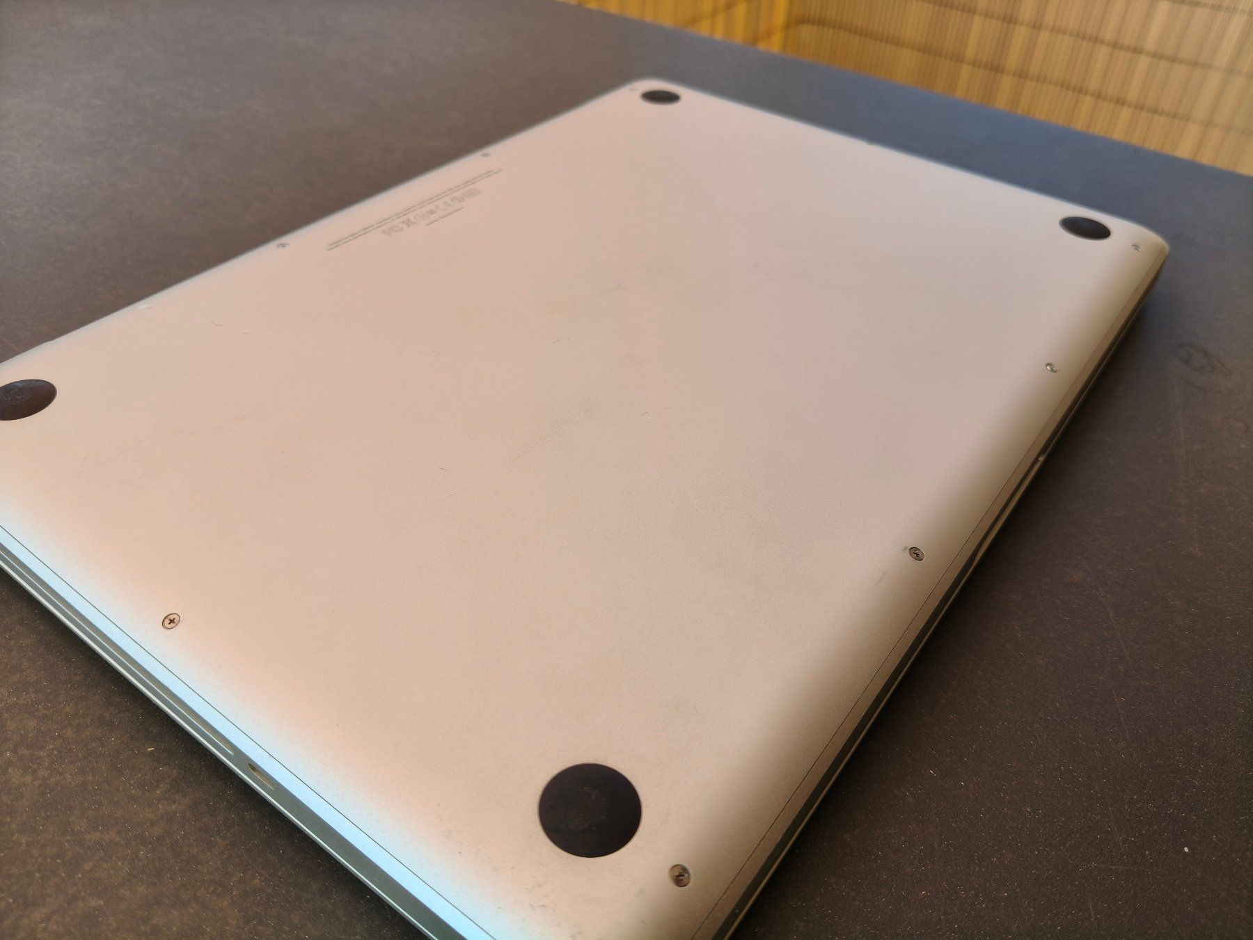 Apple Notebook: Macbook Pro mit Googles Chrome OS (flex) installiert – Usato da Laufen venduto da dan_p89t 4