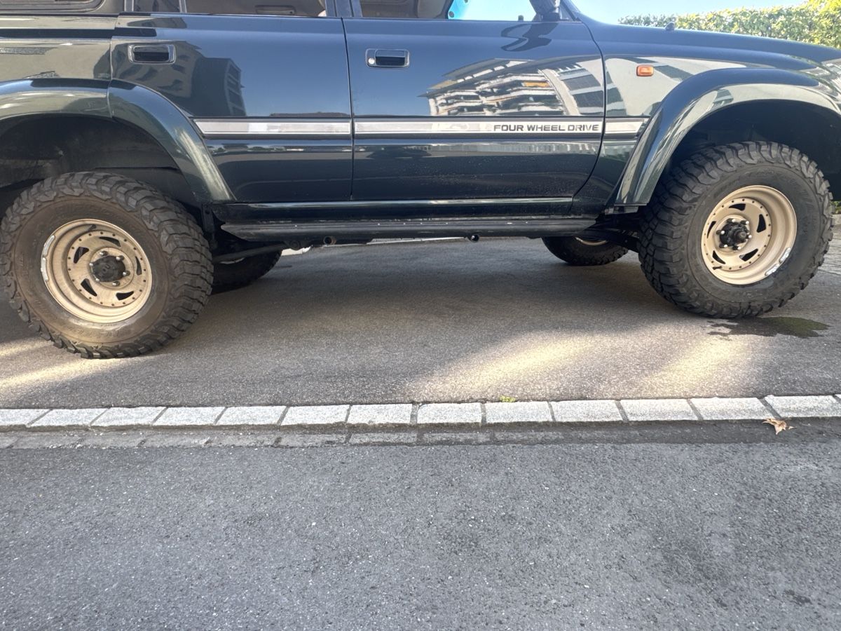 Pneus & Kompletträder: Felgen mit 285/75 r16 Mud Terrain BFG – Gebraucht aus Altendorf von dario_zh 1