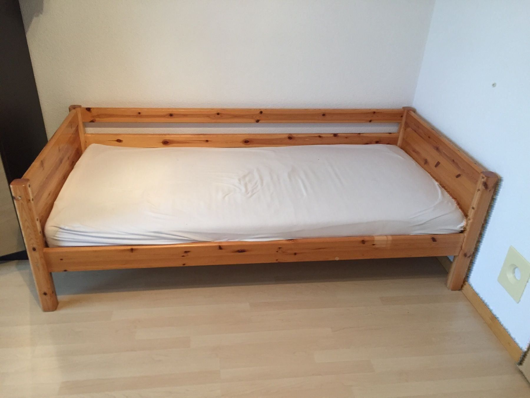Letti: Hochbett Kiefer – Usato da Eschlikon venduto da Mohrle1 2