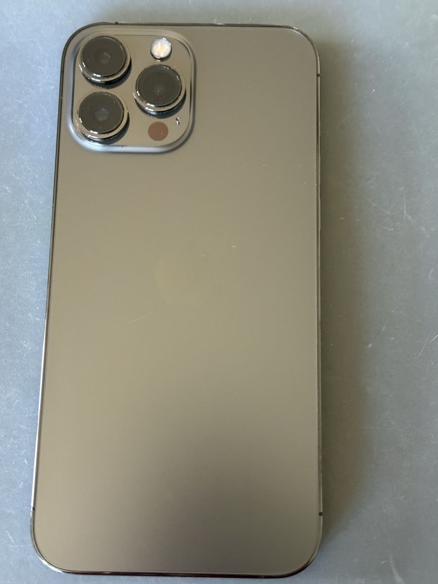 Apple Handys / Smartphones: iPhone 13 Pro Max grau guter Zustand – Gebraucht aus Krinau von Rosella