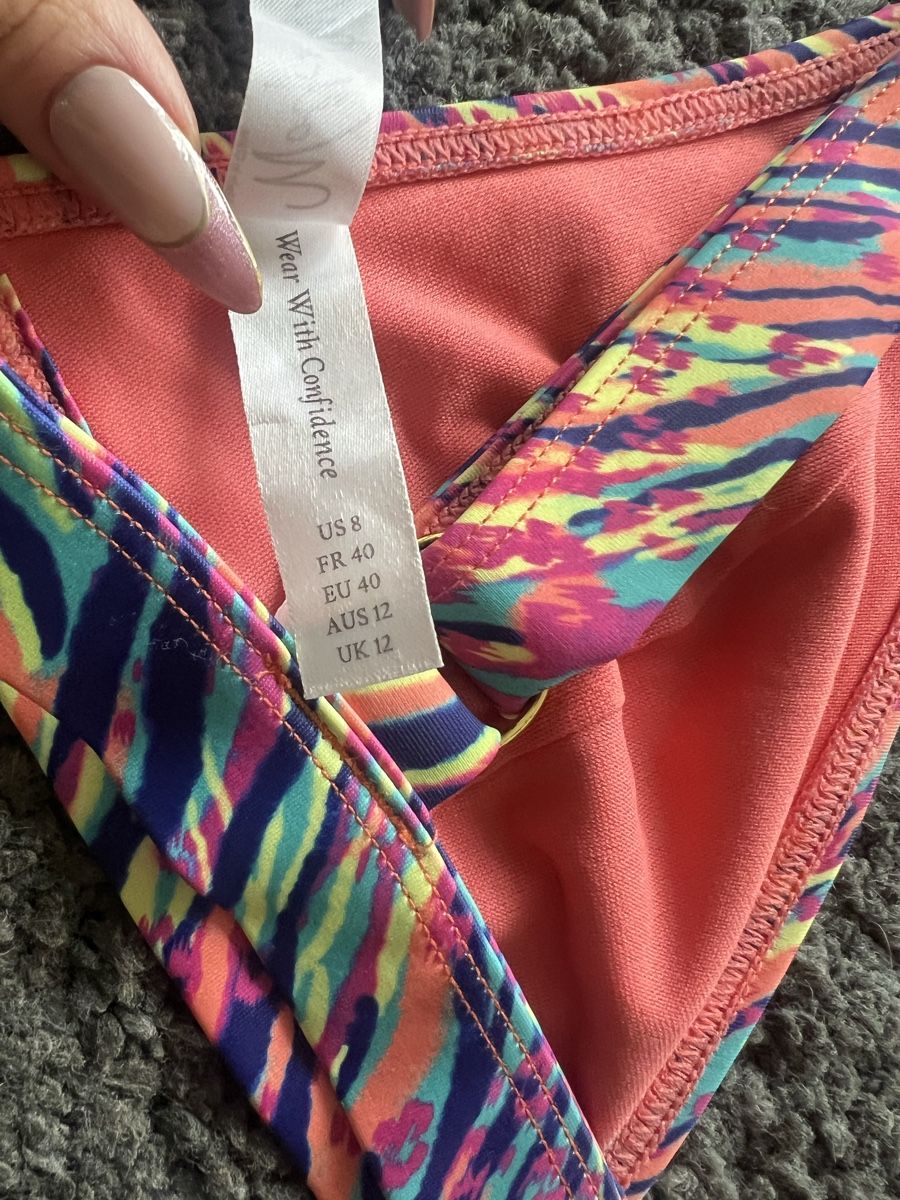 Costumi da bagno & Bikini: Wolf & Whistle Bikini Set, Gr. 40, bunt gemustert Sommer – Nuovo (secondo la descrizione) da Effretikon venduto da Briga.S. 7