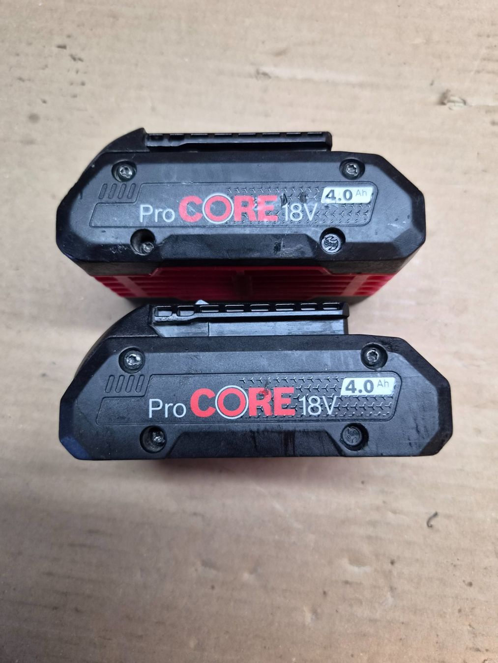 Bosch Akkus: 2 Bosch Akkus 18V 4Ah Procore gebraucht – Gebraucht aus Reutigen von beore 2