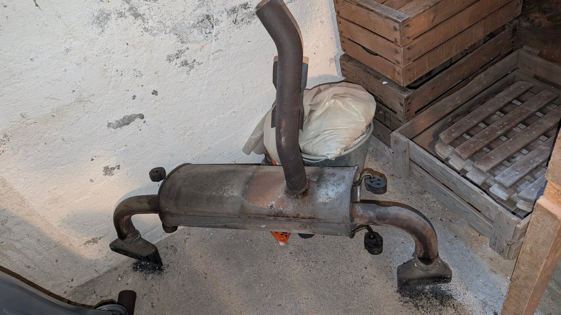Opel Sistemi di scarico: Originalauspuff Opel GT – Difettoso da Kastanienbaum venduto da Twain0