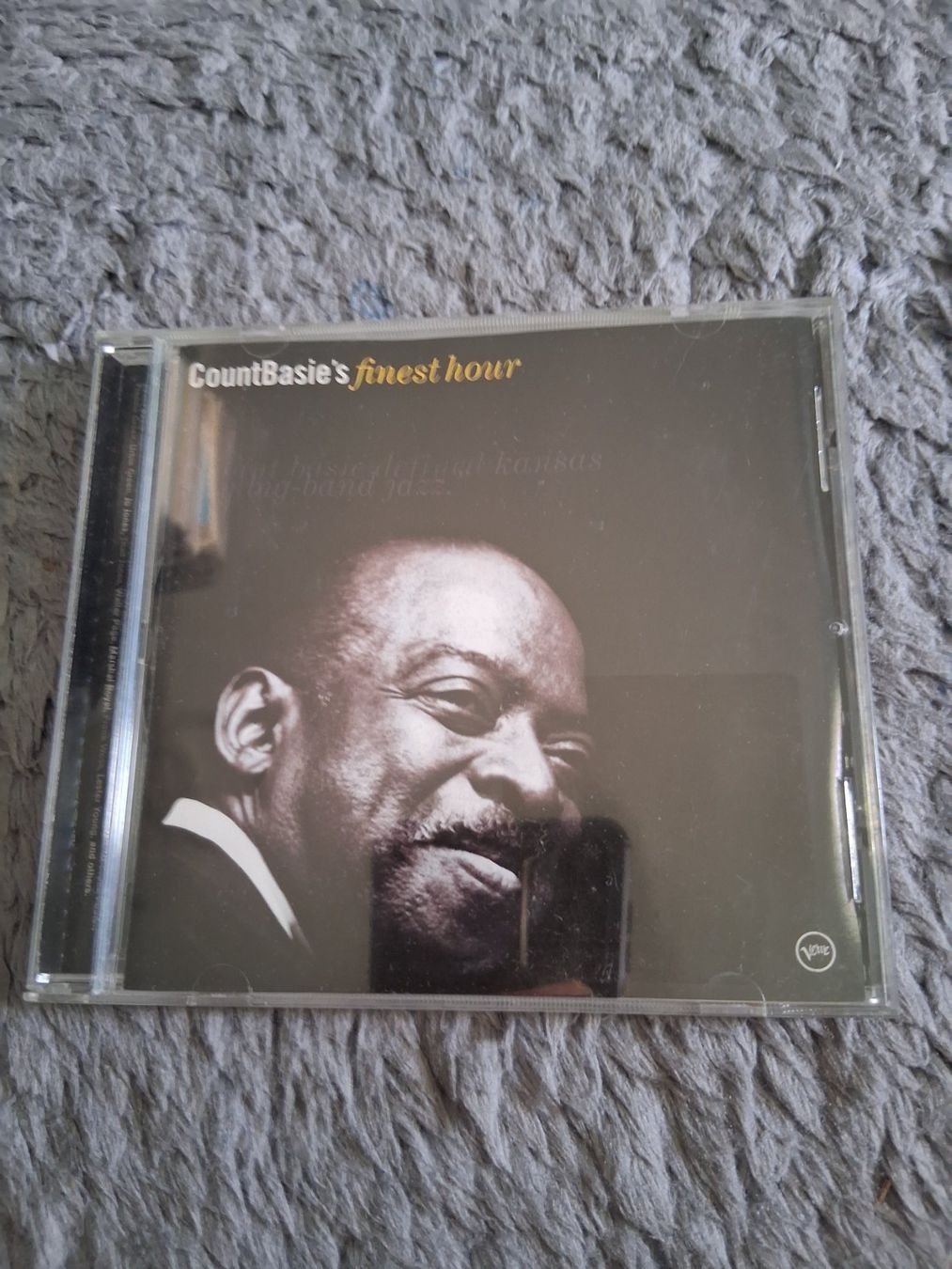 CD: COUNT BASIE'S   FINEST HOUR    CD – Usato da Wetzikon ZH venduto da Ramones01