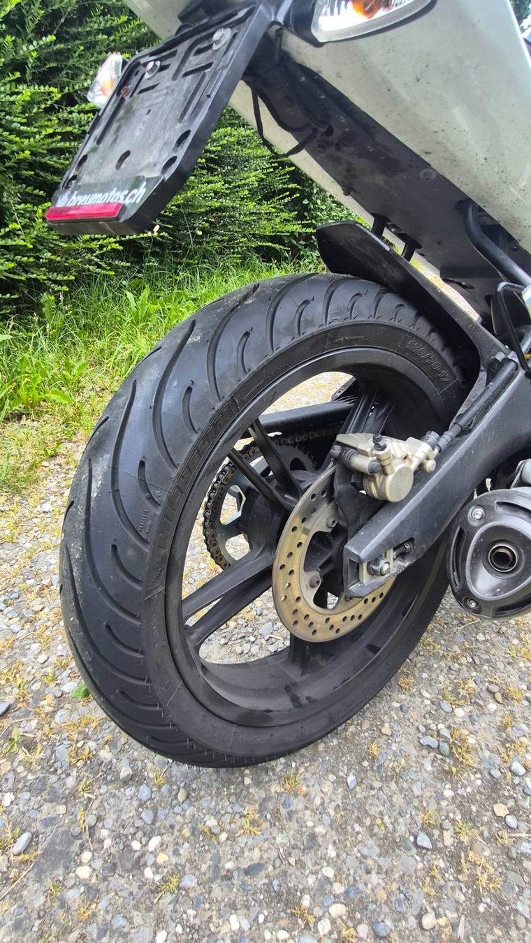 Yamaha Strada: Yamaha YZF-R125 – Difettoso da Berneck venduto da SwissStyle 1
