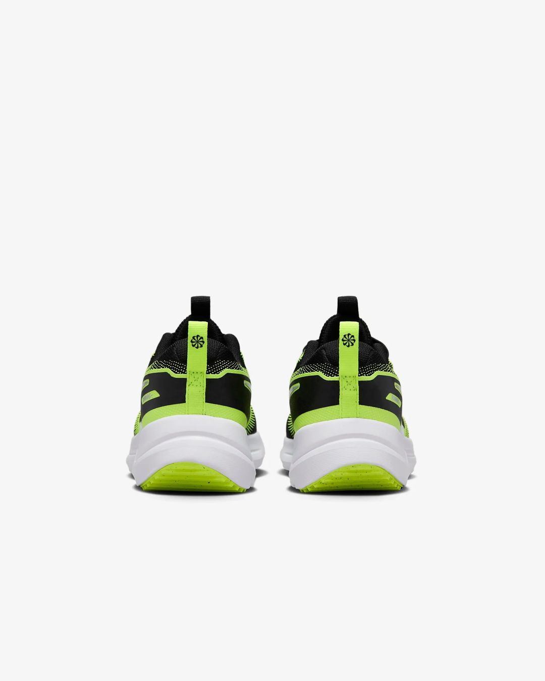 Nike Damenschuhe: Nike Cosmic Runner Black Wolf Taille 38 – Neu und originalverpackt aus Orbe von D-stockFactory-Orbe 1