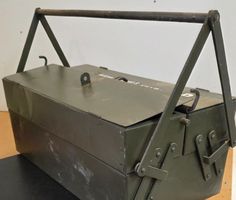 Originaler Militär Werkzeugkasten – Werkzeug-Sortiment S