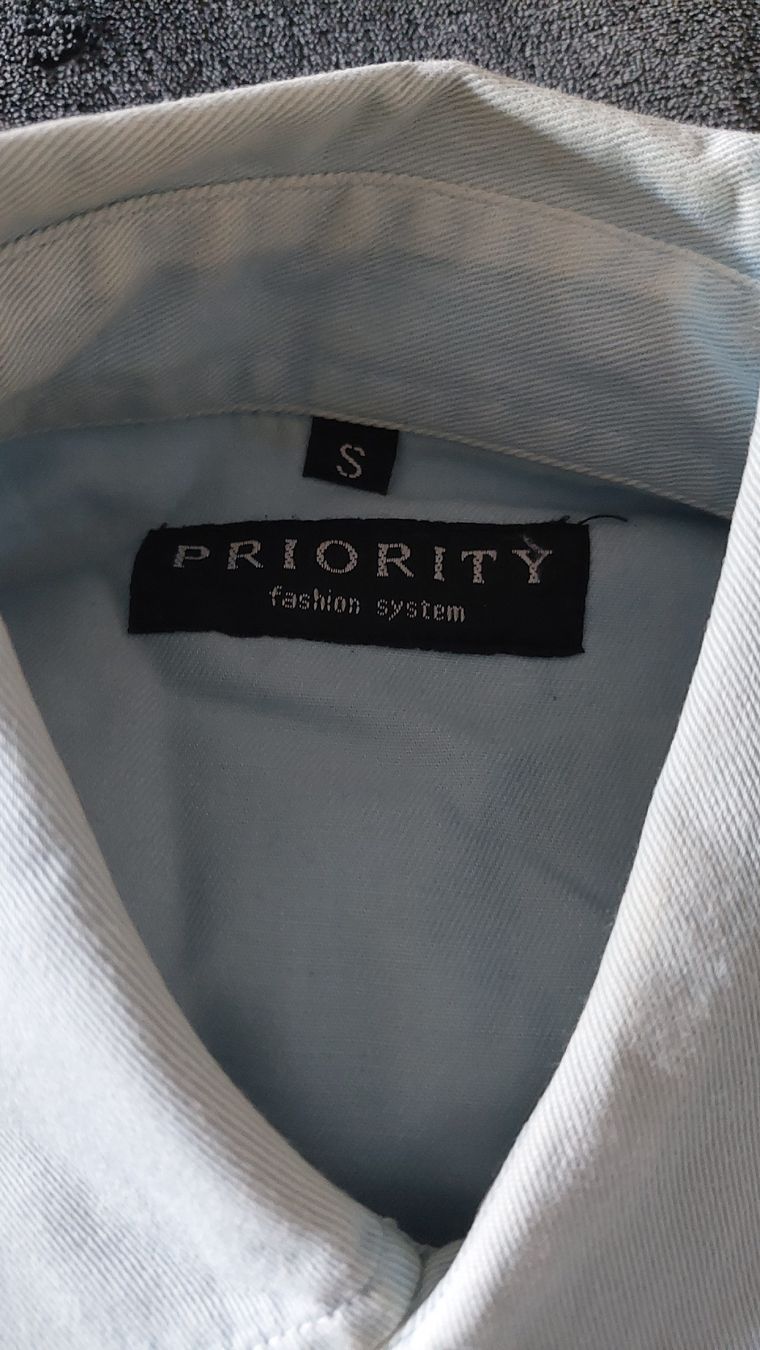Camicie: Herren Hemd Priority Baumwolle hellblau Grösse S gebraucht – Usato da Zürich venduto da 2hand8052 1