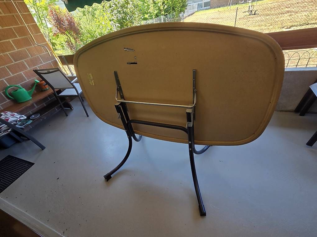 Tables: Gartentisch – D'occasion à Wallbach par dieti92 1