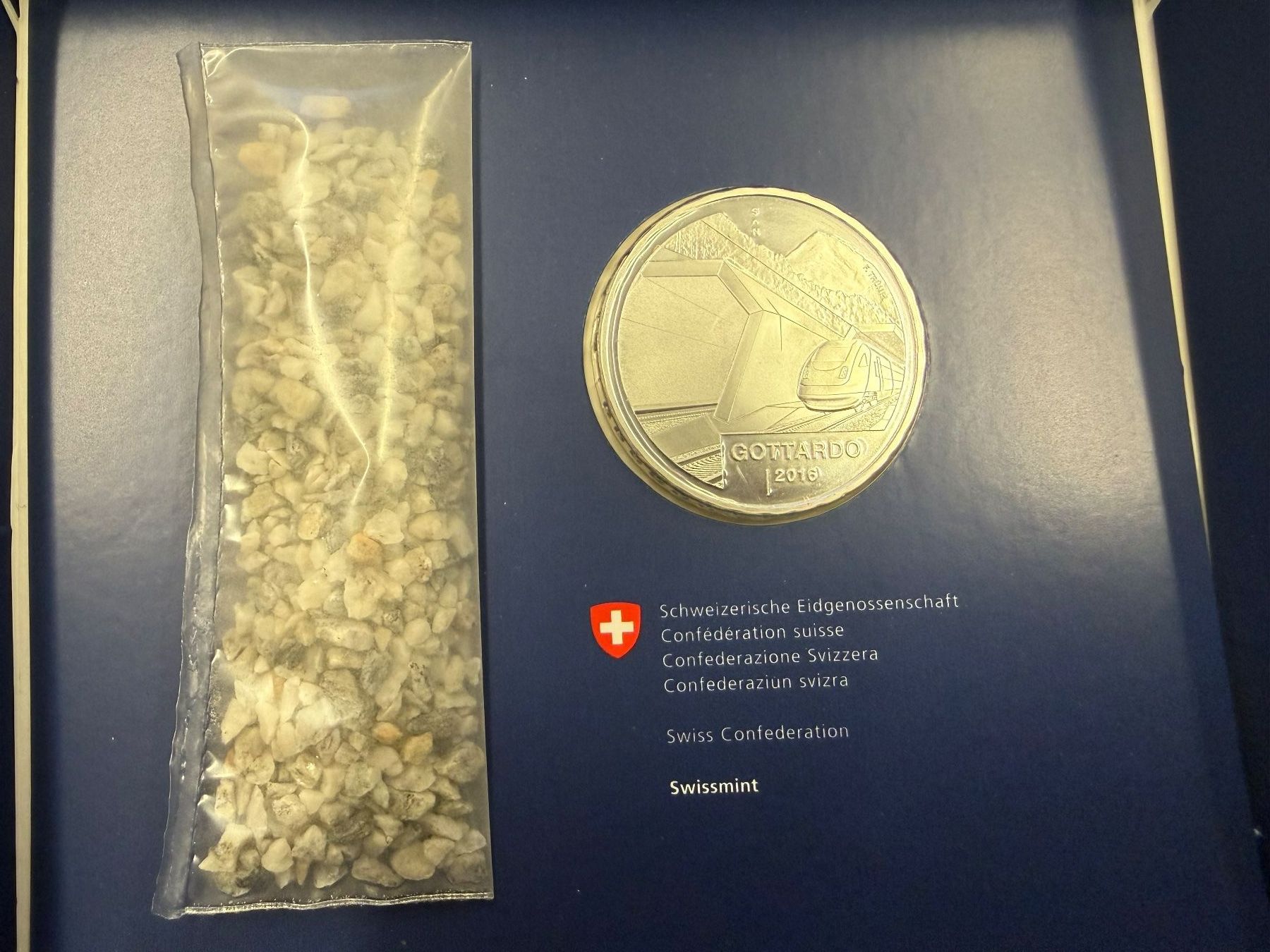 Tutti le monete: (370) 20 Franken 2016, Gottardo mit echtem Gestein, stgl – Usato da Rüthi (Rheintal) venduto da erdnuessli1 1