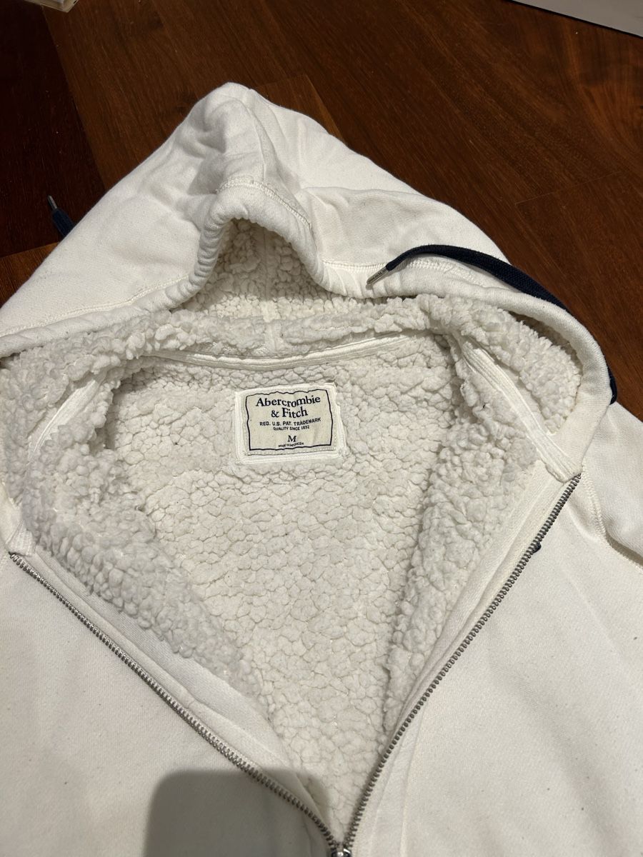 Abercrombie Maglioni & Felpe: Abercrombie & Fitch Kapuzenpullover – Usato da Stallikon venduto da mimi4u 1