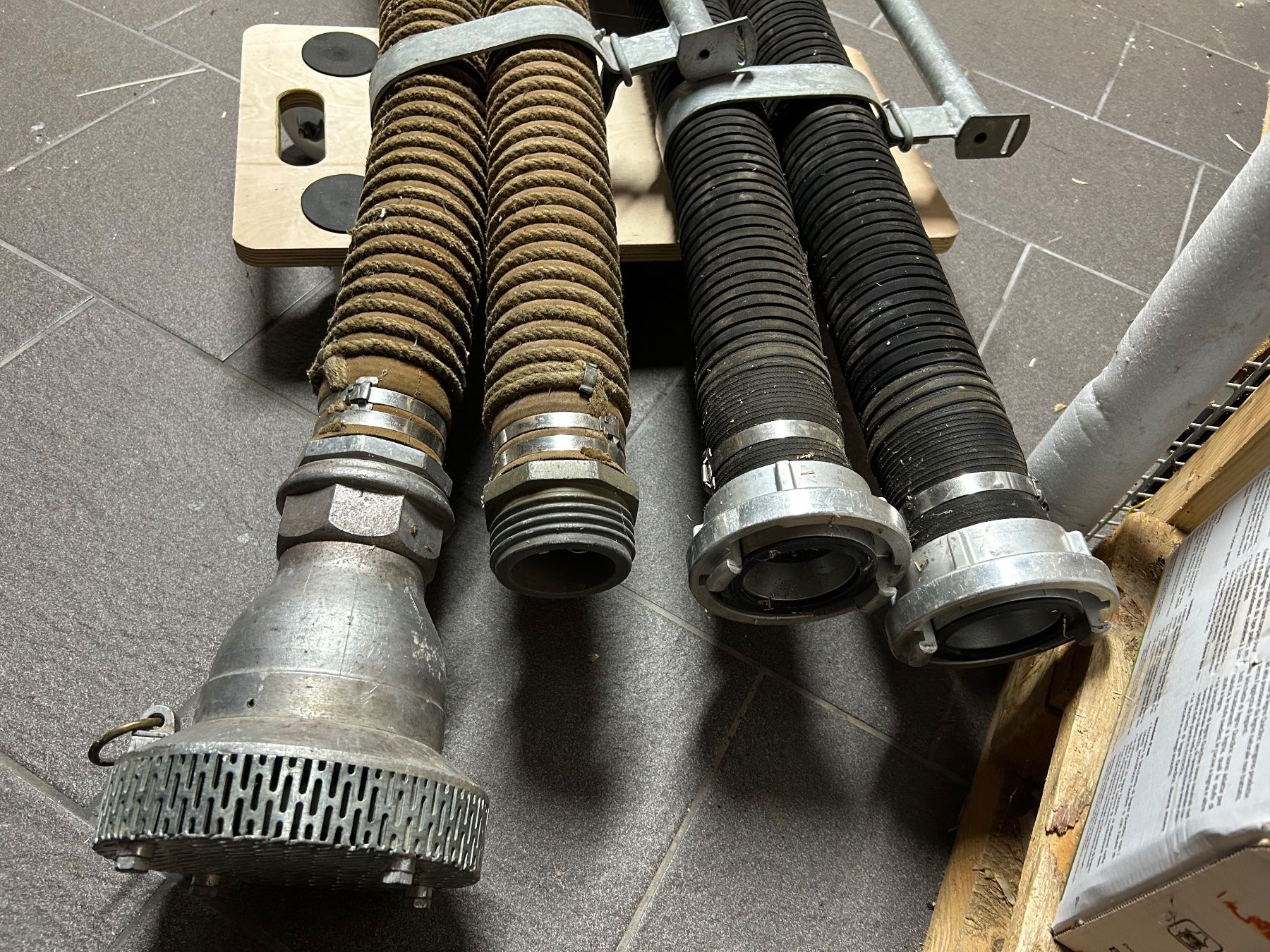 Pompe & Parti di ricambio: Motorpumpe Typ1 – Usato da Aarau venduto da Tanichtis01 5