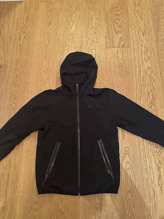 Jacken: Nike Jacke, Grösse S, wie neu – Gebraucht aus Hittnau von ant_s5mh 3