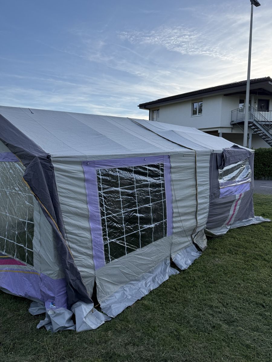 Tentes: Zeltanhänger – D'occasion à recherswil par Aloa1301 9