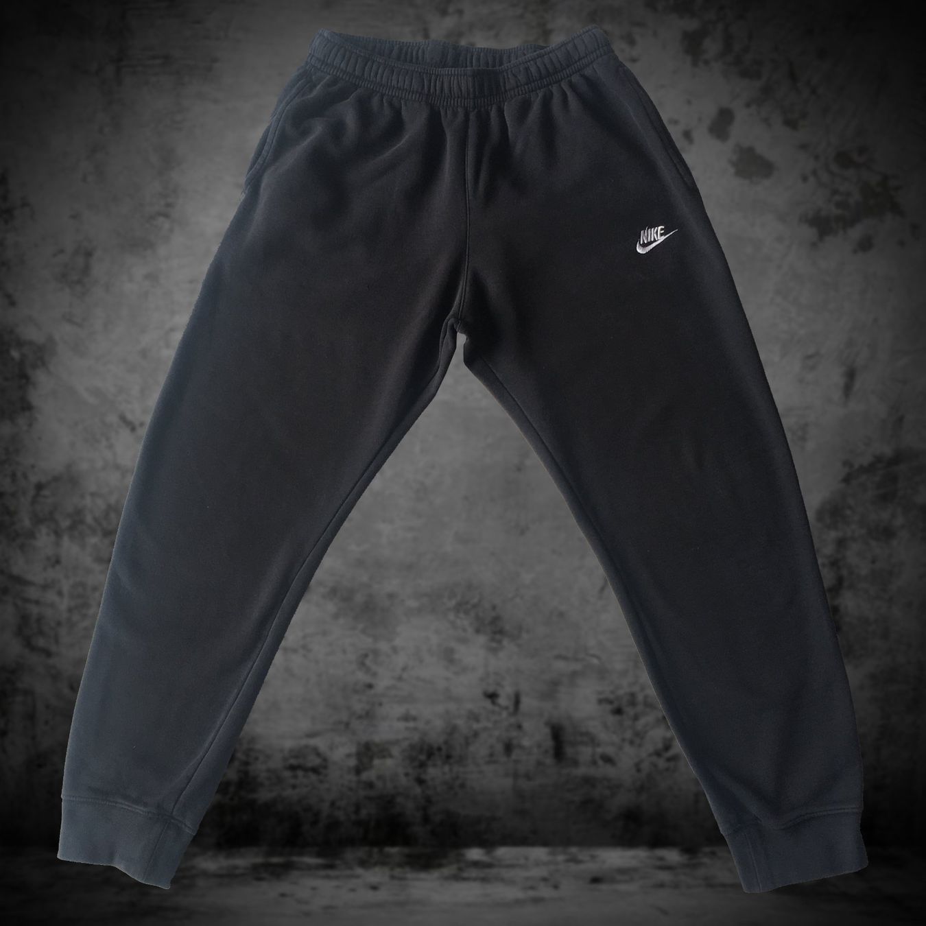Nike Pantaloni: Jogging Nike Black Men M – Usato da Genève venduto da ang_7j7j