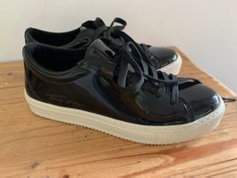 TOMMY HILFIGER neue Lack Schuhe Sneakers Gr. 38 **NEU**
