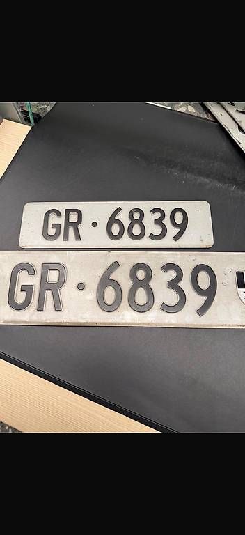 Insegne: Autonummer GR 6839 – Usato da Chur venduto da golf1999