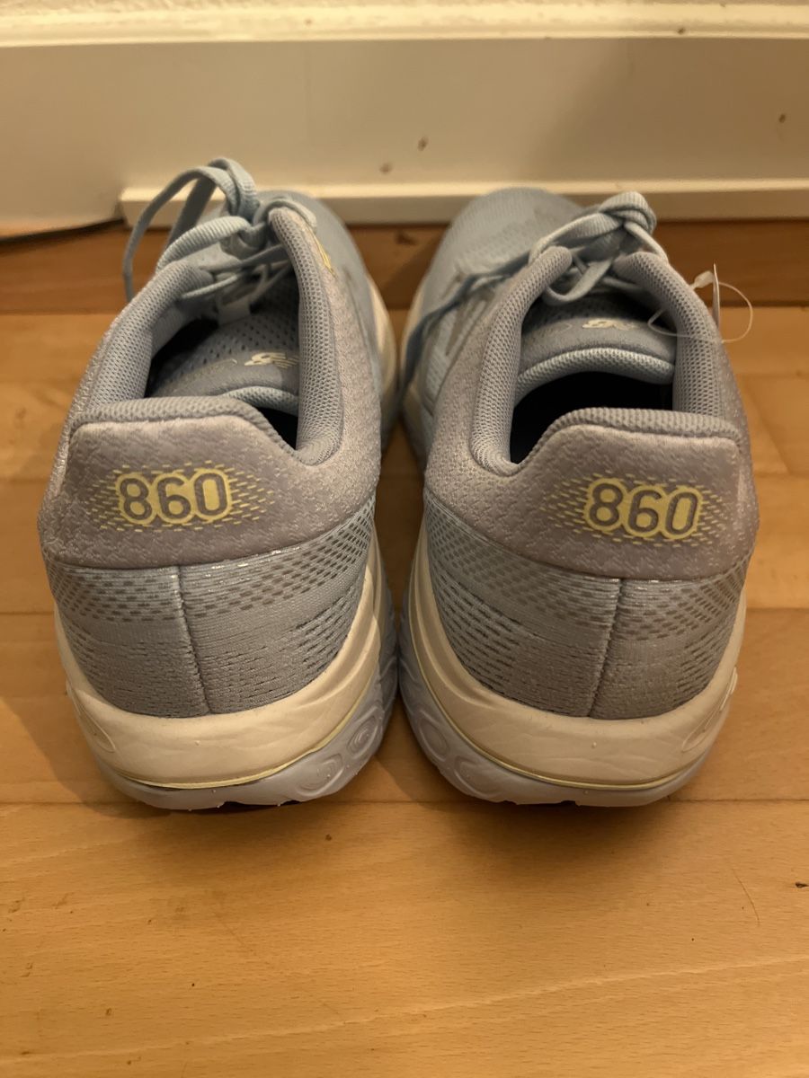 New Balance Scarpe da uomo: New Balance W860D14 – Nuovo e nell'imballaggio originale da Zürich venduto da Vasu05 5